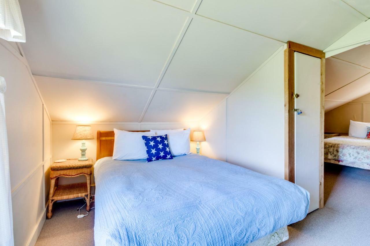 Happy Camp Beachfront Cabin Netarts Экстерьер фото